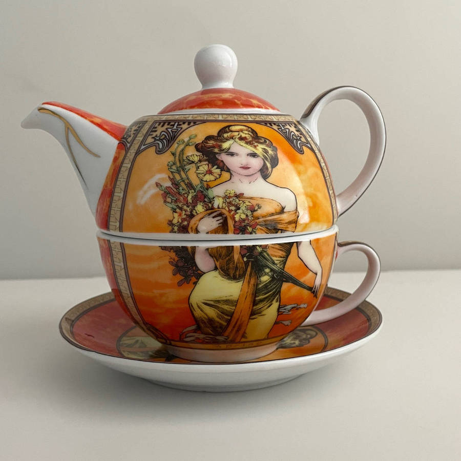 Queen Isabell Limited Collection  Spring Tea for One Set  Teapot, Cup & Saucer  15 cm High  14