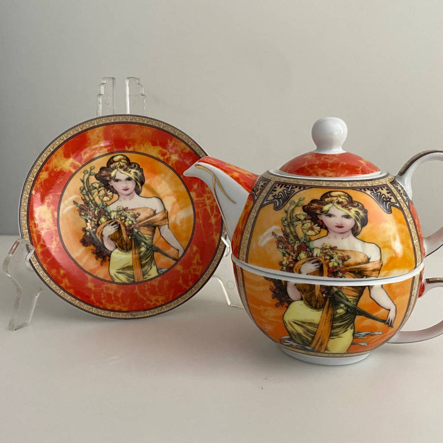 Queen Isabell Limited Collection  Spring Tea for One Set  Teapot, Cup & Saucer  15 cm High  14