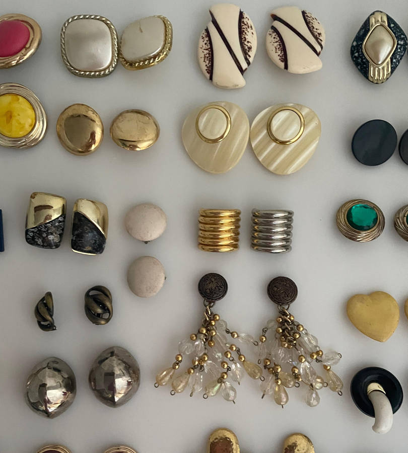 Vintage Costume Jewelry Lot  50+ Pieces Clip-On Earrings, Brooches, Necklaces & More