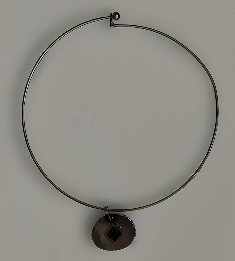 Vintage Indian Choker Necklace  Rustic Green Stone Pendant on Metal Torque (Fits Up to 46cm)