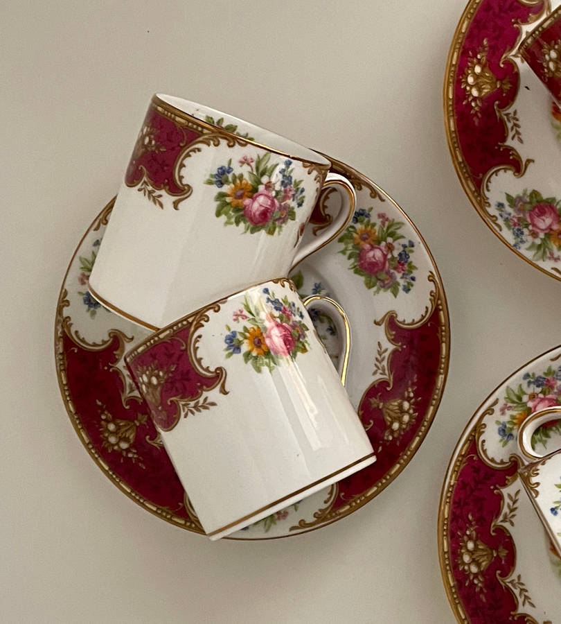 Shelley Duchess 13401 Cup & Saucer Set c.1926  Fine Bone China  6 Teacups & 5 Saucers