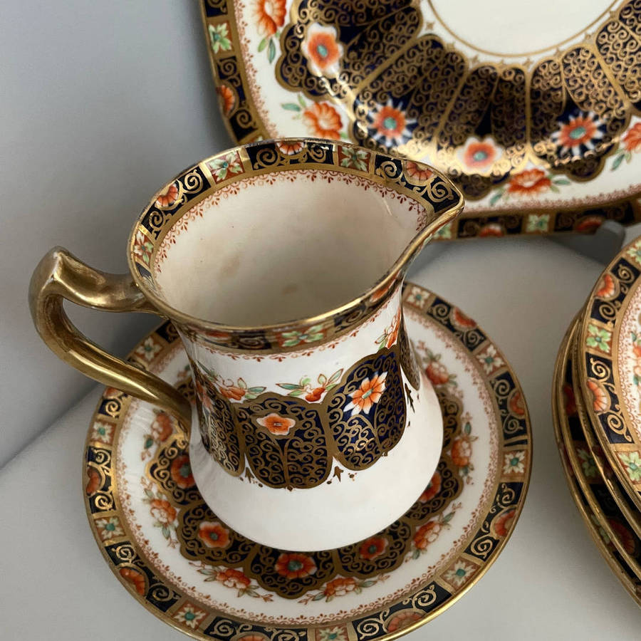 Antique Court China Tea Set  William Lowe  c.19281930  Hand Painted Imari Style  20 Piece  Mad