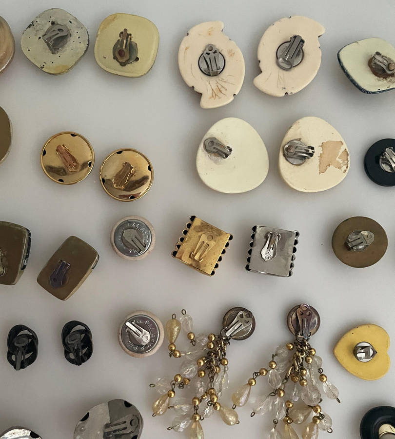 Vintage Costume Jewelry Lot  50+ Pieces Clip-On Earrings, Brooches, Necklaces & More