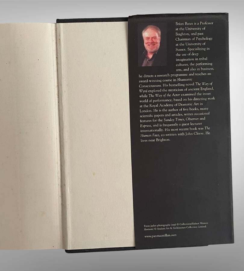 The Real Middle-Earth by Brian Bates  Hardcover  The Magic & Mystery That Inspired Tolkien