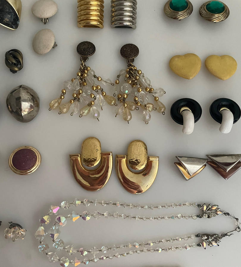Vintage Costume Jewelry Lot  50+ Pieces Clip-On Earrings, Brooches, Necklaces & More