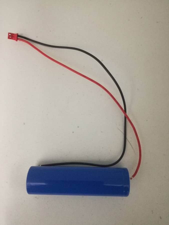 18650 WITH A CABLE