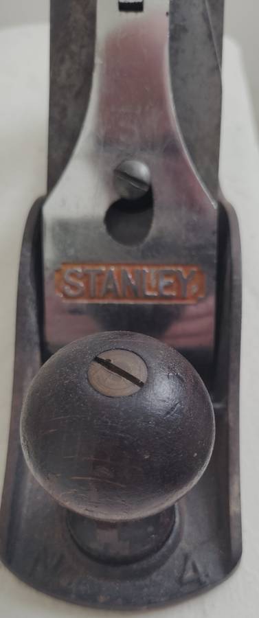 Vintage Stanley wood plane #4 (missing part)