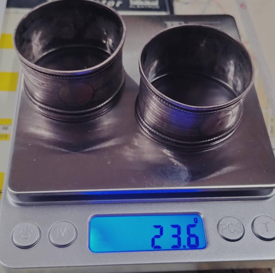 Birmingham silver napkin rings (pair) - 23.6g (15)