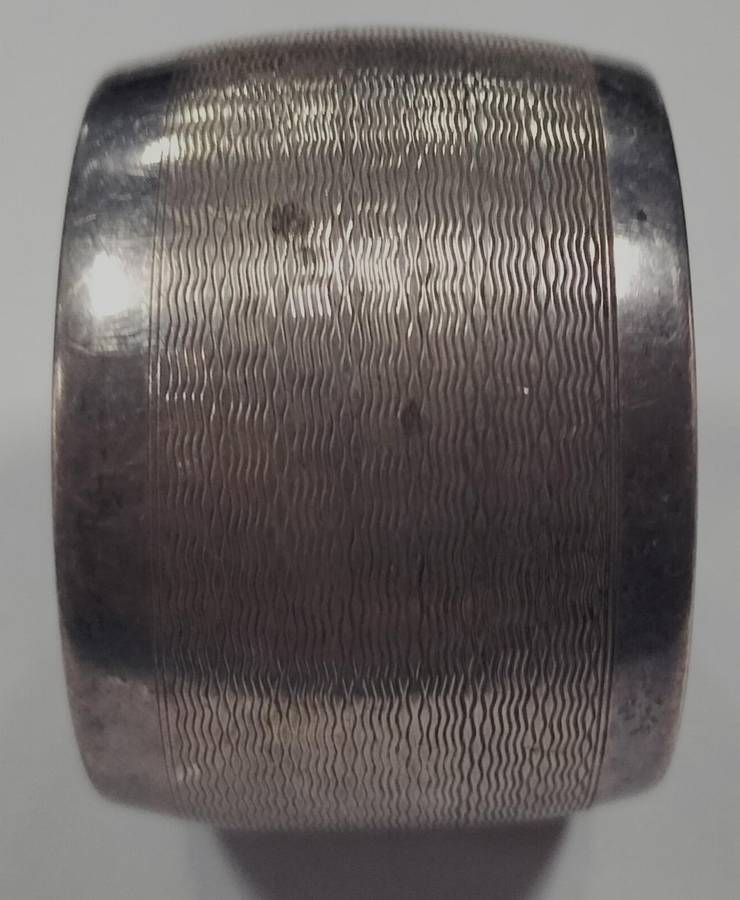 Birmingham silver napkin ring (bakelite inner)  - 35.8g (16)