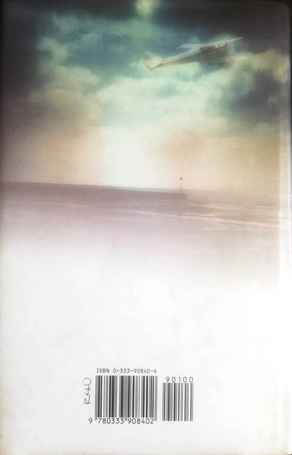 Hornet Flight by Ken Follett (Hardback with Dust Cover)