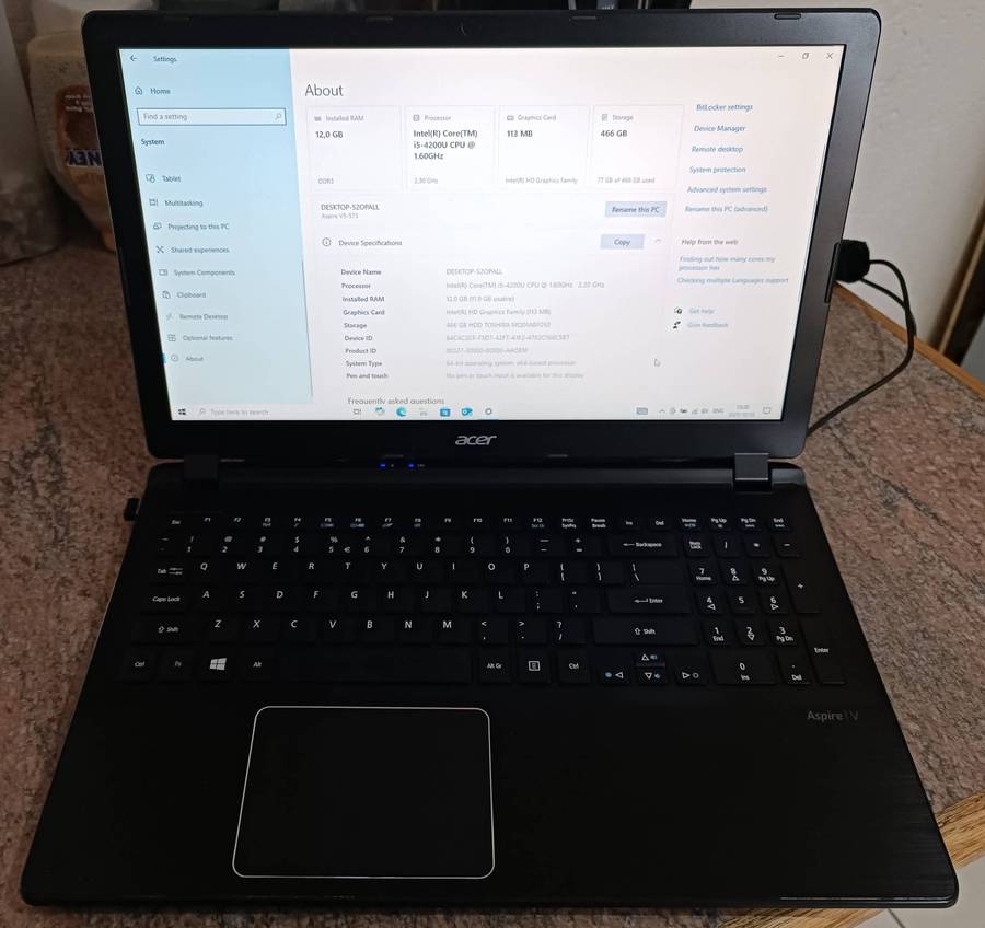 Acer Asprire V5 - 573 laptop
