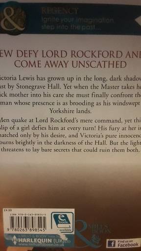 Books - The Master of Stonegrave Hall , Helen Dickson ( paperback )