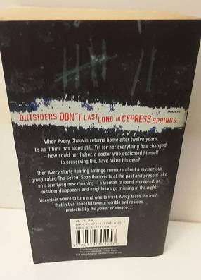 Book :  In Silence - Erica Spindler