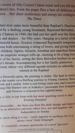 Books : Pandora , Jilly Cooper   ( paperback )