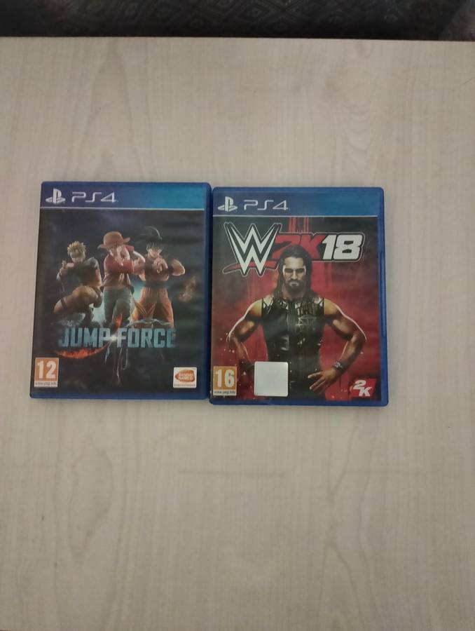 Playstation 4 (1TB HDD) with 2 controllers