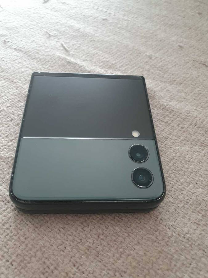 Samsung Galaxy ZFlip 3
