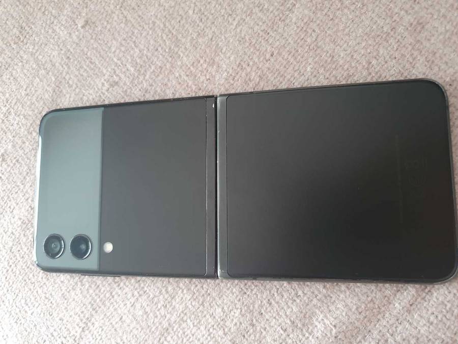 Samsung Galaxy ZFlip 3