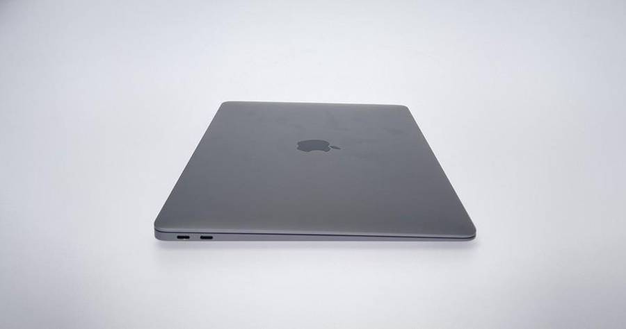 Apple MacBook Air 13" M1 Chip | 256GB SSD | Space Grey 2020 Model