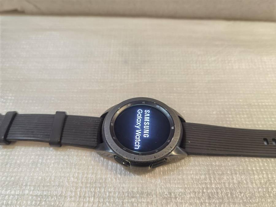 SAMSUNG WATCH SM-R815F