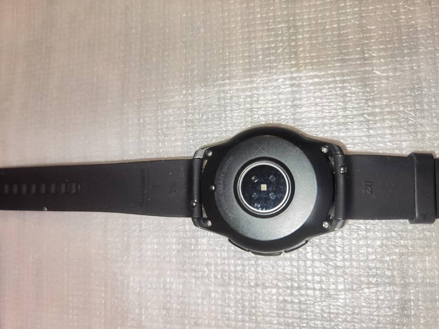 SAMSUNG WATCH SM-R815F