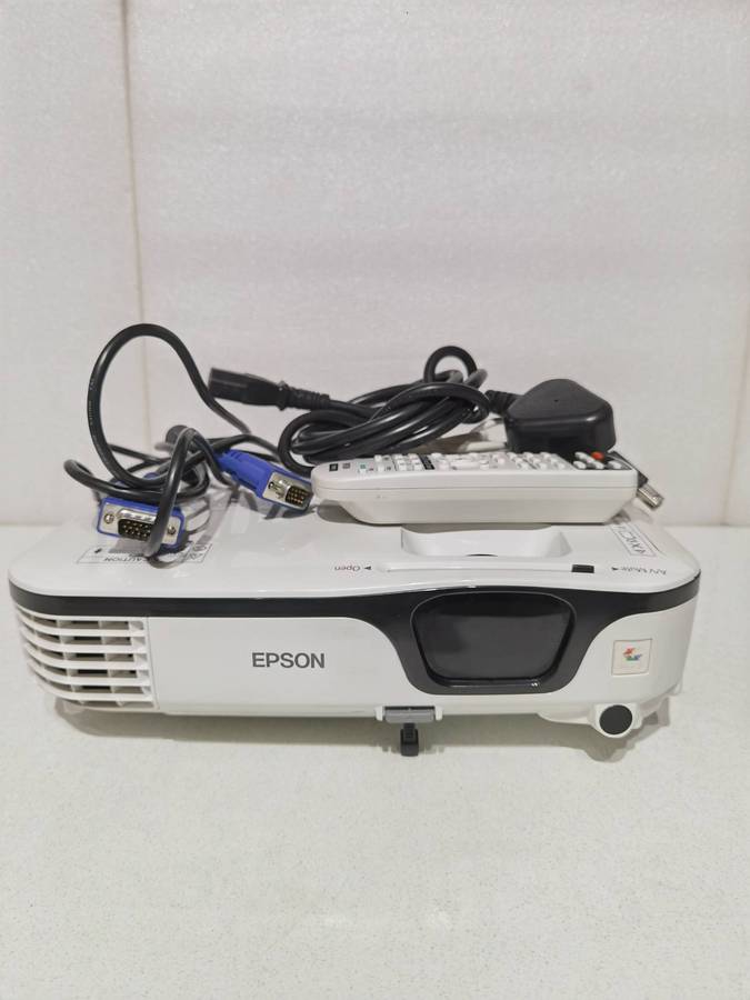 EPSON EB-X12 (H429B)