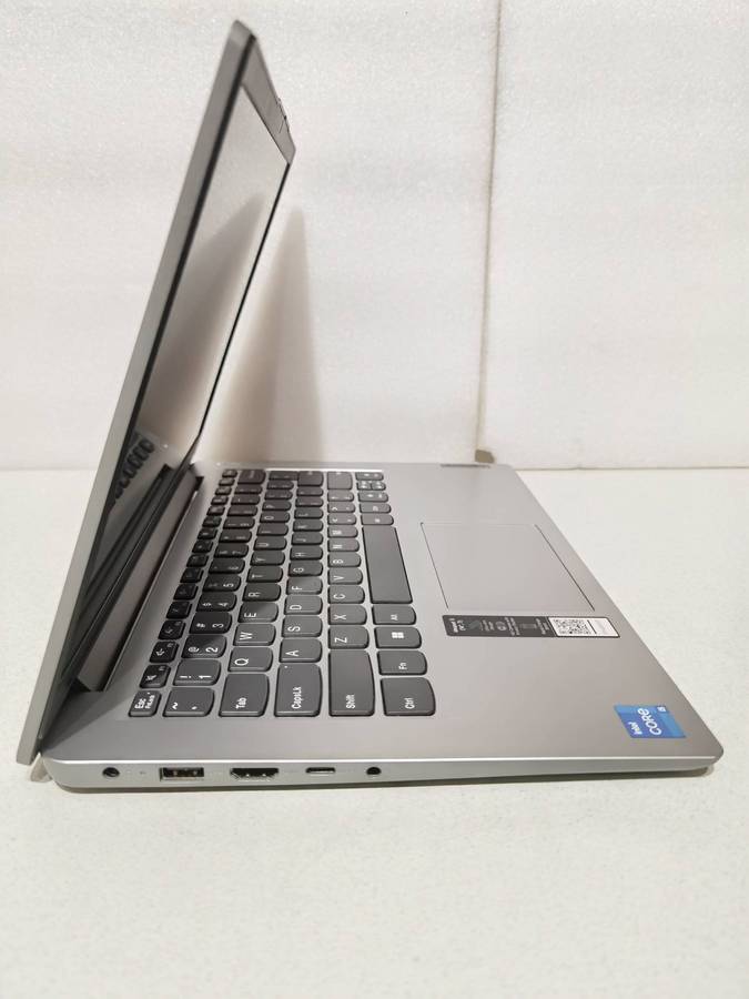 lenovo ideapad 1I