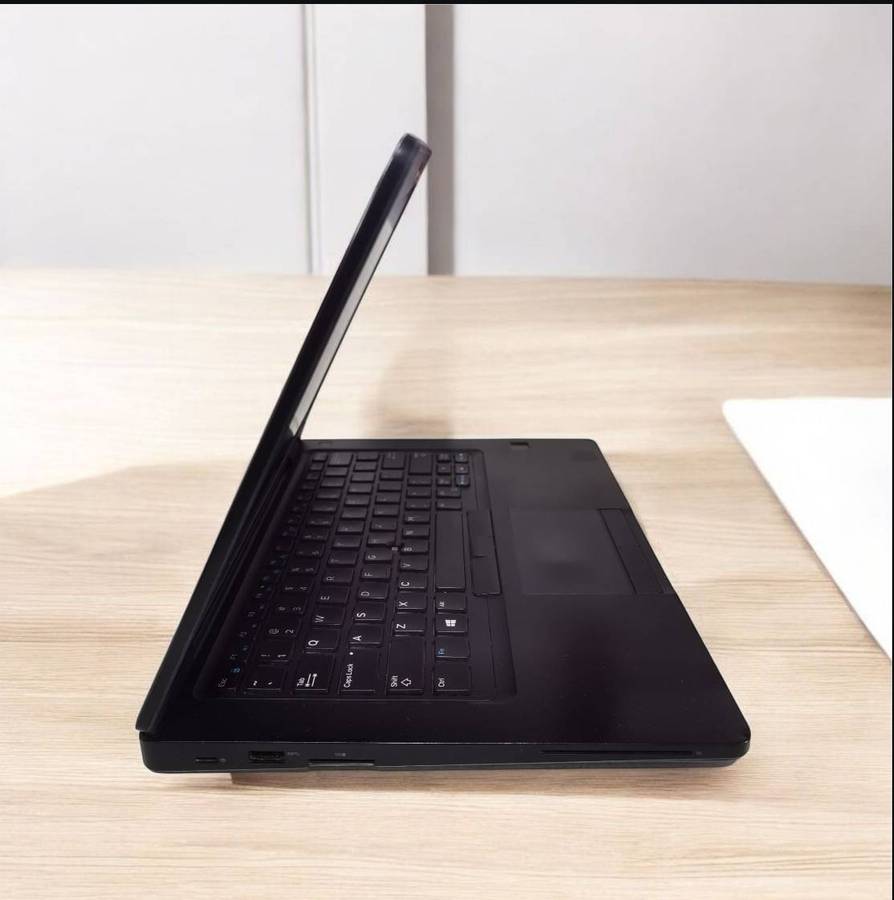 Dell Latitude 5490