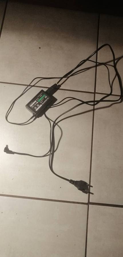 Sony PSP 1000(including 3 games and a Charger)