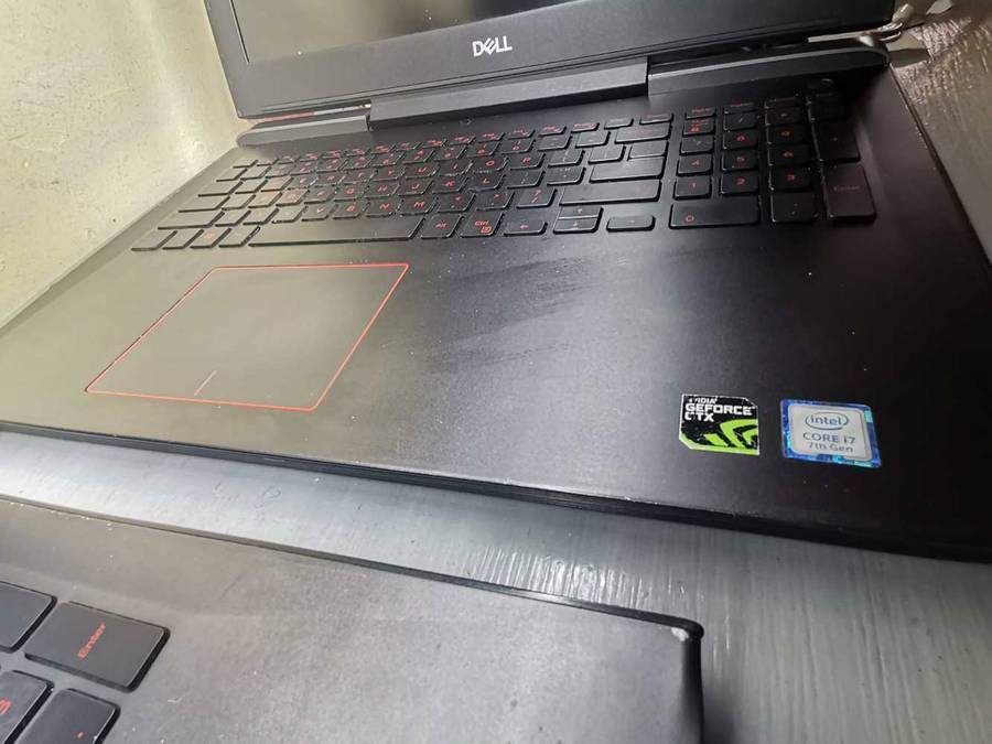 Dell inspiron 15 7577 gaming laptop