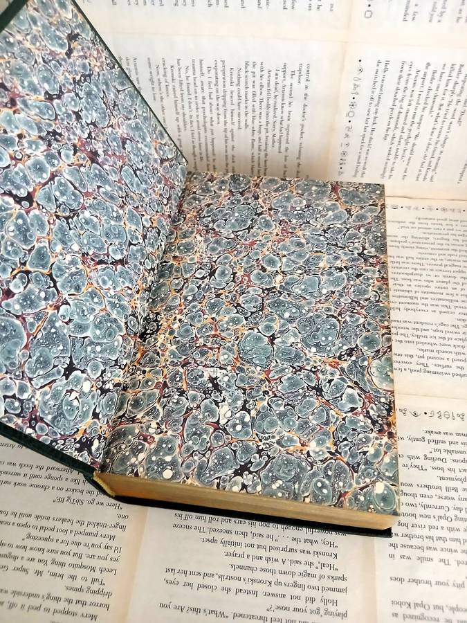 The Celebrated Cases of Sherlock Holmes by Sir Arthur Conan Doyle [Treasury of World Masterpieces]