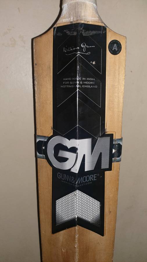 GM Cricket Bat (Rare)