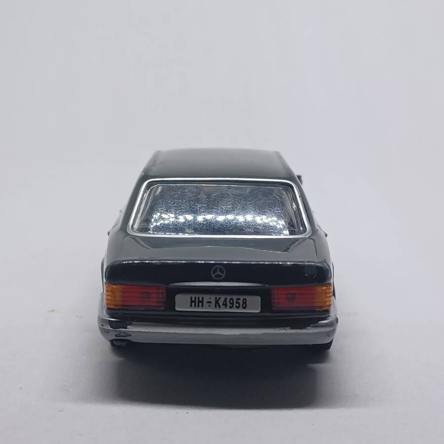 Universal Hobbies DY062 Mercedes S-Class - James Bond Collection - Tomorrow Never Dies - 1/43