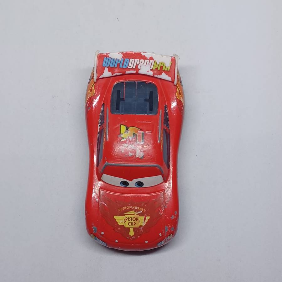 Disney Pixar Cars World Grand Prix Piston Cup Lightning McQueen #95 Diecast