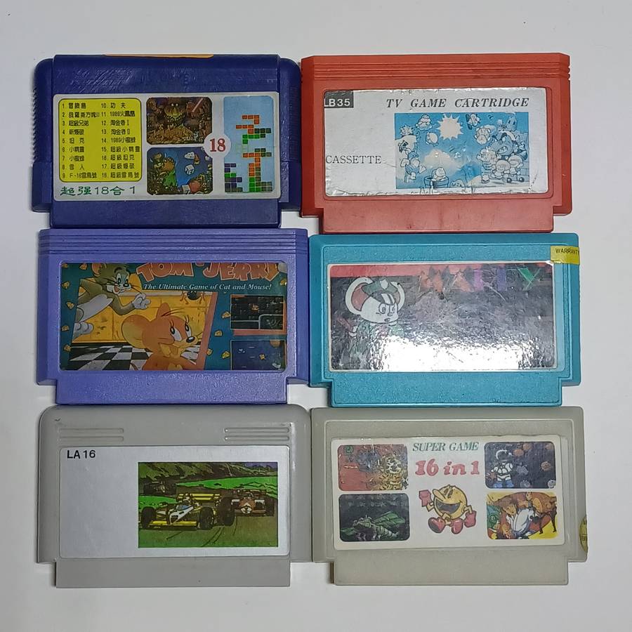 Collection Vintage 8-bit game cartridges