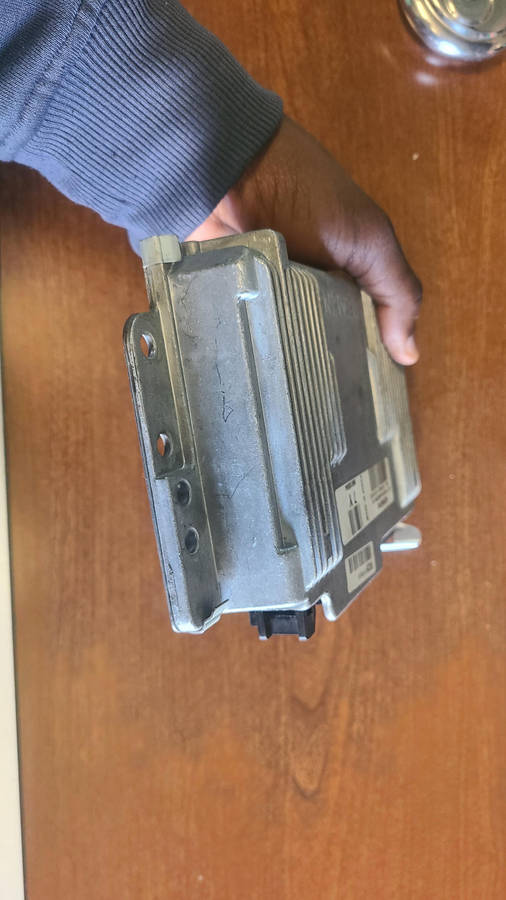 Chevrolet spark 0.8L computer box