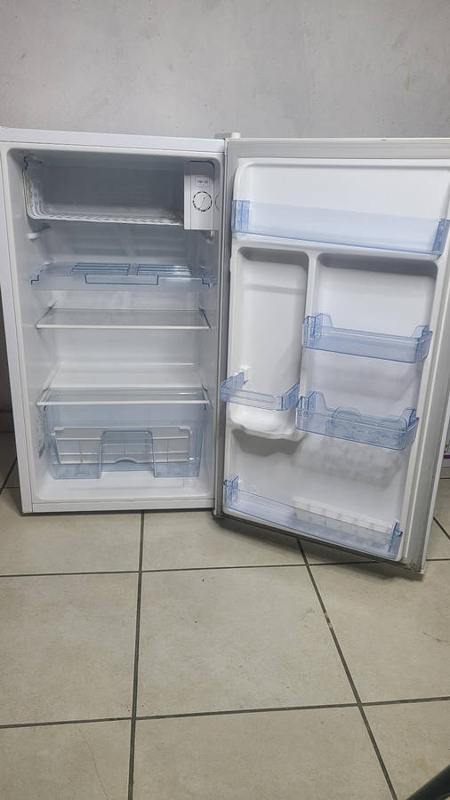 Hisense bar fridge 92L
