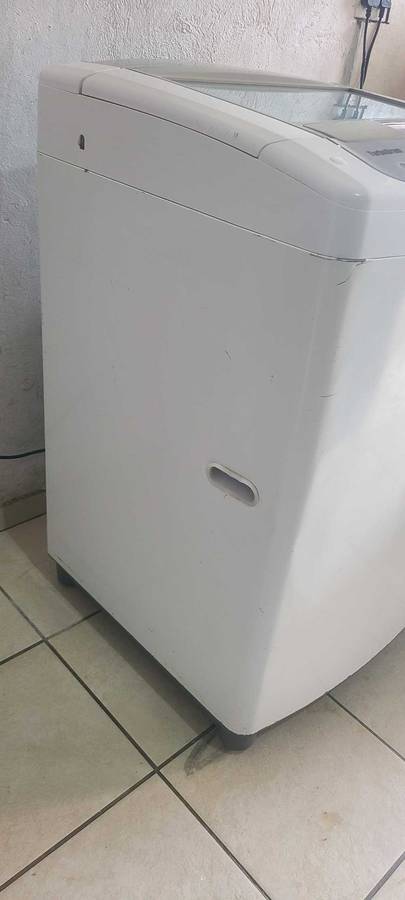 LG fuzzy logic 14.0kg washing machine