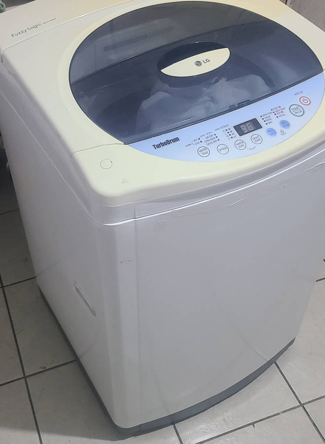 13kg LG turbodrum fuzzy logic Top Loader Washing Machine