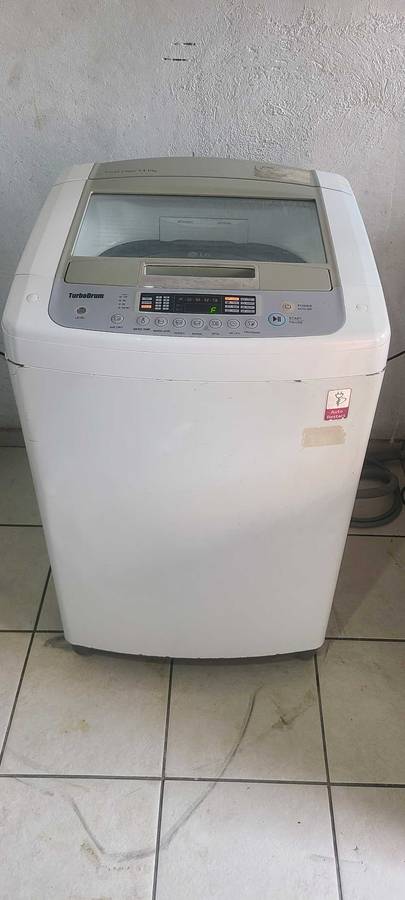 LG fuzzy logic 14.0kg washing machine