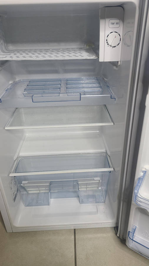 Hisense bar fridge 92L