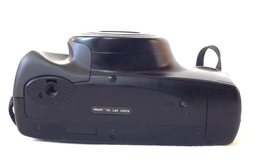 Pentax Zoom 105 Super compact point and shoot film camera