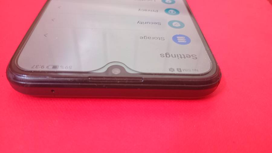 SMARTPHONE HUAWEI NOVA Y60|| 64G/4G TRIPLE CAM,FINGERPRINT AND BIG HD SCREEN,BARGAIN