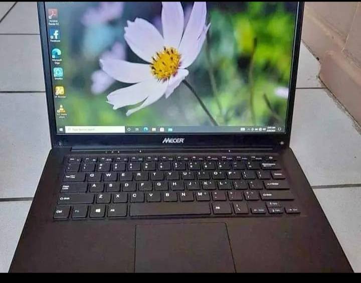 LAPTOP MECER MY LIFE Z140C-EDU DUAL CORE CELERON 4GB 300GB SSD 14 NOTEBOOK  MATT BLACK