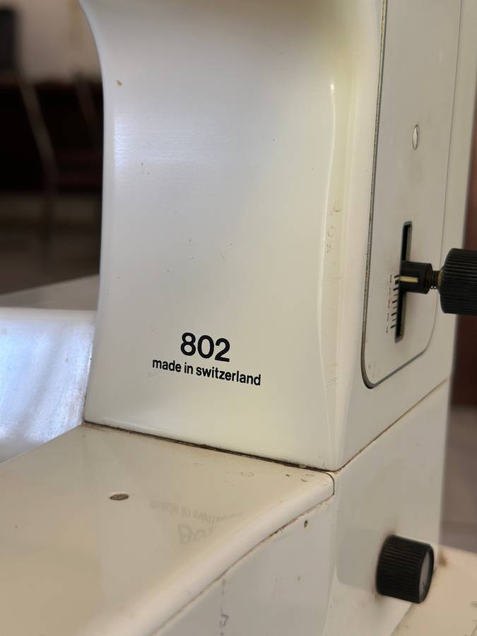 Bernina 802 Sewing Machine-Excellent condition