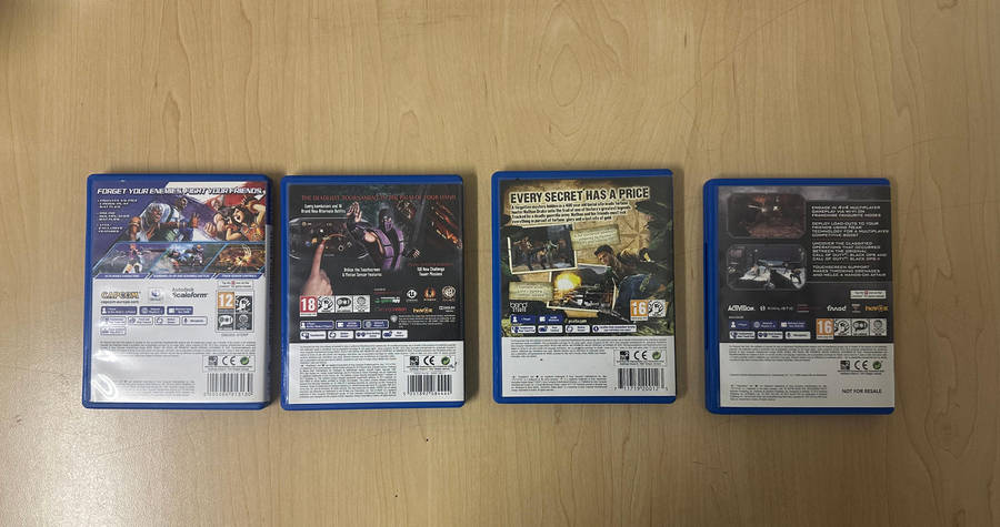 PS Vita Games Bundle + Cartridge Case