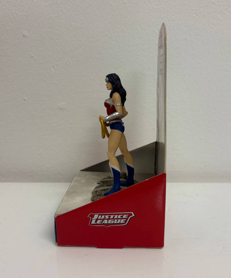Wonder Woman - Justice League Display Figure (Sealed)