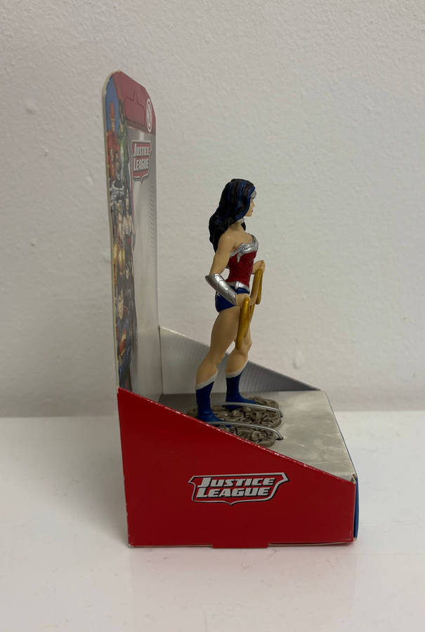 Wonder Woman - Justice League Display Figure (Sealed)