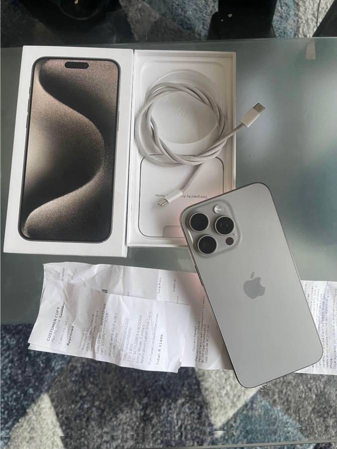 iPhone 15 pro max 256GB