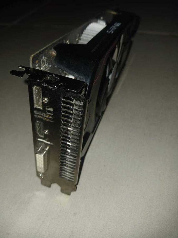 SAPPHIRE PULSE RADEON RX 560 4GB for sale