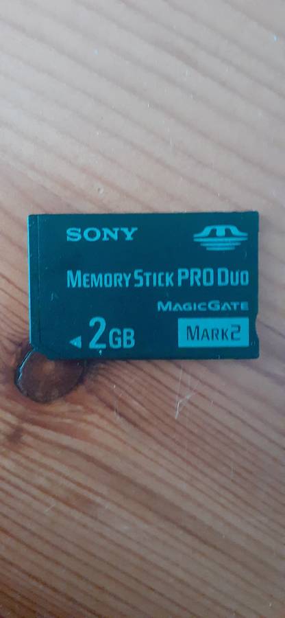 2gb memory stick pro duo